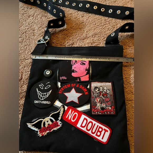 Black Crossbody Bag with Patches - Music Bands - Picture 6 of 8